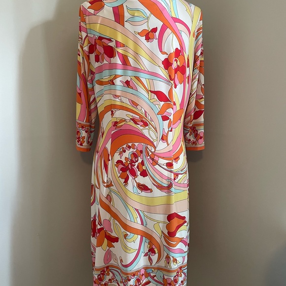 Colorful Swirl Pattern Dress - Picture 2 of 3